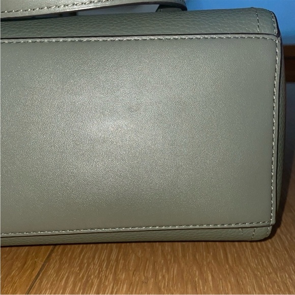 Michael Kors Green Tote and Pouch Set - Picture 13 of 14